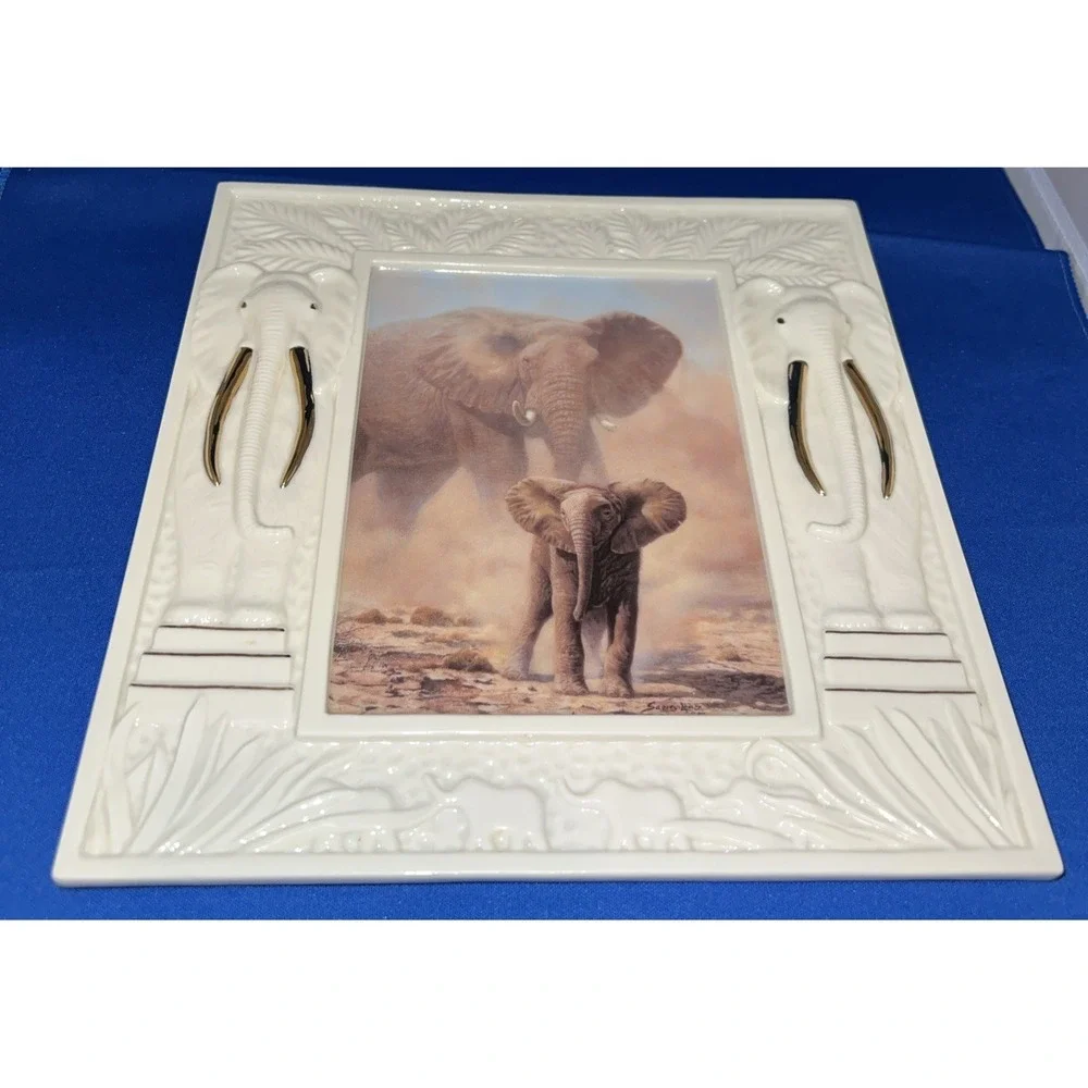 Bradford Exchange Limited Edition Wall Plaque With Elephant 9x9